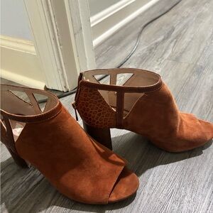 Elegant Brown Peep-Toe Heels